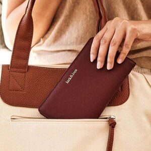 NWOT Lark & Ives Continental Snap Wallet